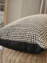 [AAD555] FUNDA DE ALMOHADON TUSSOR YUTE RED NEGRO 60X40 - eCommerce 3