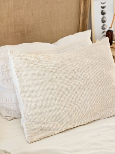 [AB039] FUNDA WAFFLE 50X70 - NATURAL ALMOHADON - eCommerce 4
