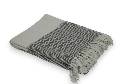 [AAG098] MANTA NATURAL Y GUARDA EN V GRIS 125X150 CM - eCommerce 5