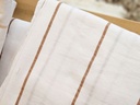 [AA751] MANTEL OFF WHITE CON RAYA MARRÓN 250X150 - eCommerce 2