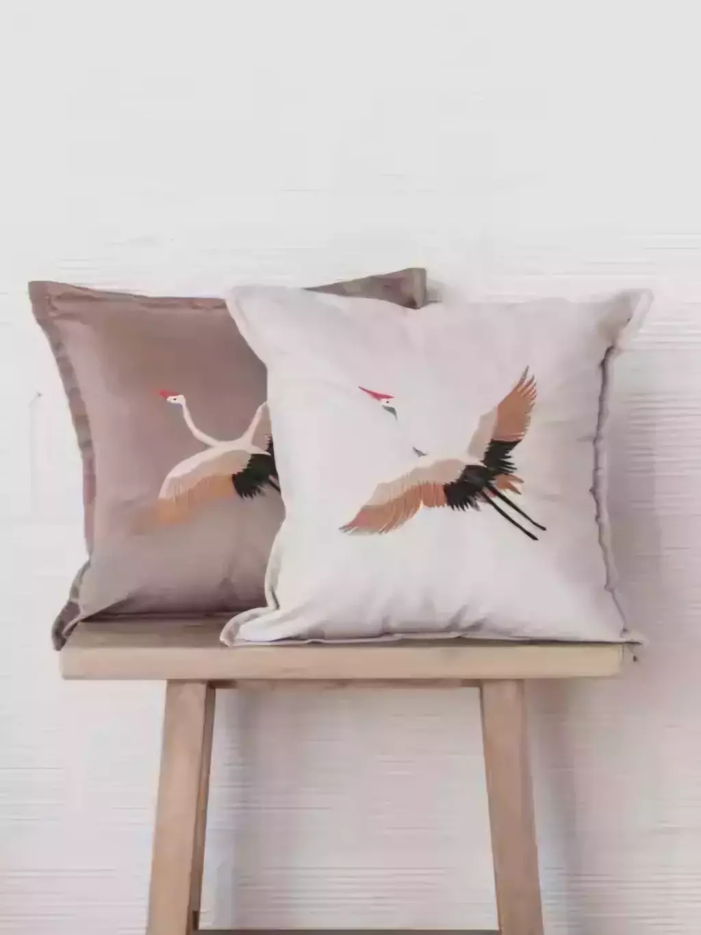 [AAE190.0] ALMOHADON BORDADO PANA GARZA 50X50 NATURAL - eCommerce 3