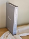 [AAH695] Libro Decorativo Radio Astronomer - eCommerce 2