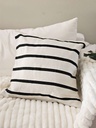 FUNDA DE ALMOHADON GAMARRA OPTICO-NEGRO 60X60