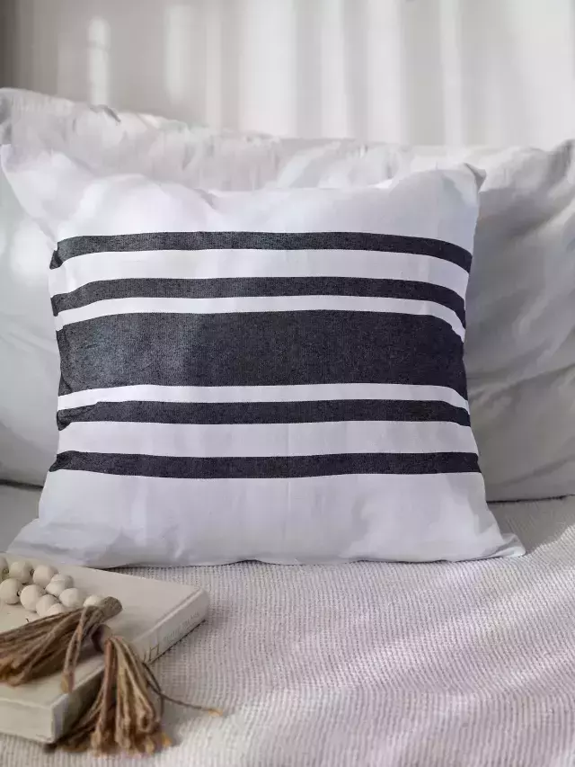 FUNDA DE ALMOHADON SANTURCE TUSSOR NEGRO-ÓPTICO 60X60