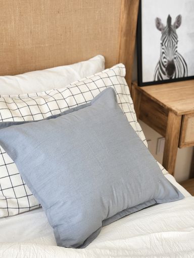 FUNDA DE ALMOHADON TUSSOR GRIS ELEFANTE 50X50