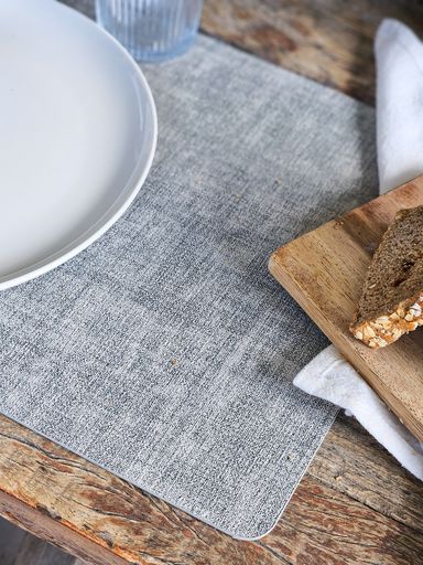 INDIVIDUAL RECTANGULAR SIMIL CUERO GRIS CLARO 45X30 CM