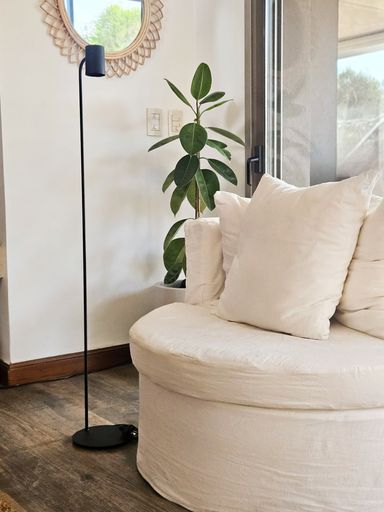 LAMPARA DE PIE TUBO BLANCO
