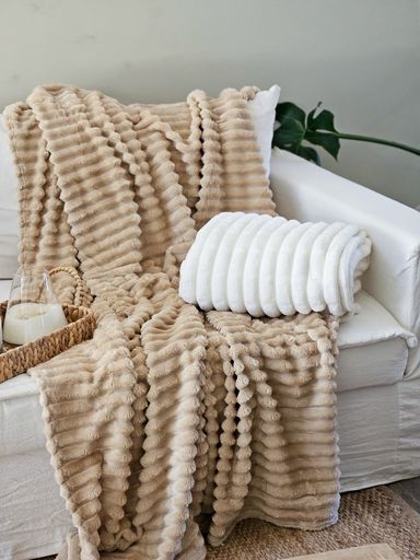 MANTA POLAR LISA RIBETEADA BEIGE