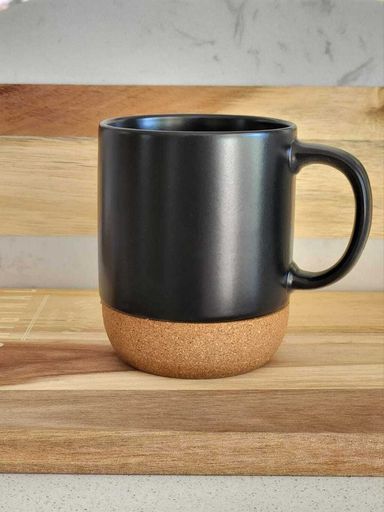 MUG NEGRO BASE CORCHO