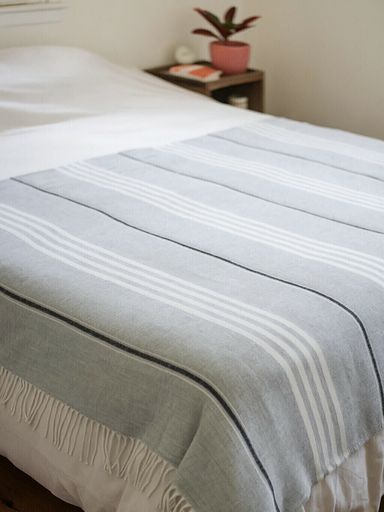 Manta Roma Grey