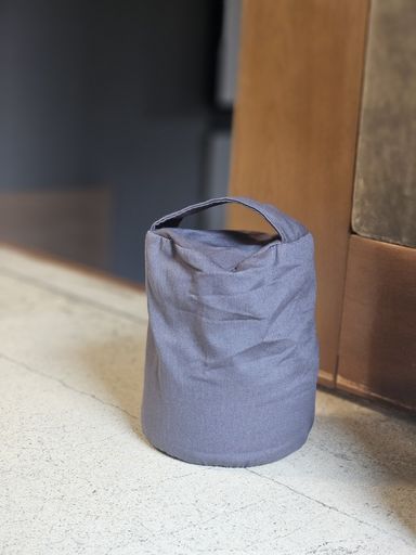Tope para puerta Emi gris