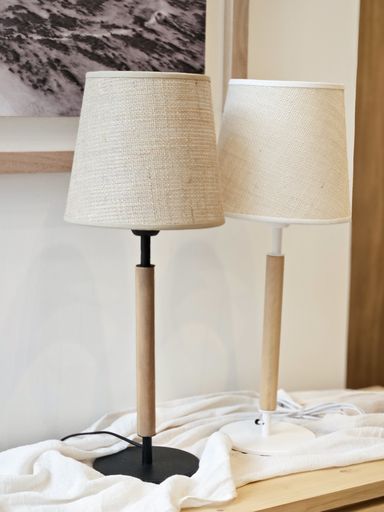 VELADOR CON CILINDRO DE MADERA - BASE REDONDA PANTALLA CONICA BLANCO