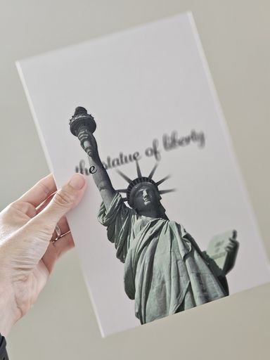 Libro decorativo The Statue of Liberty