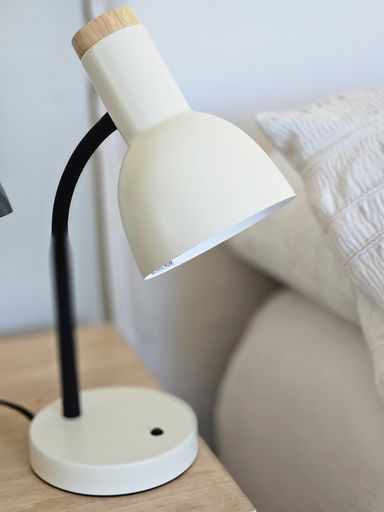 Lampara Niva de Escritorio Beige