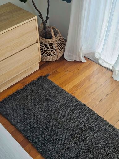 ALFOMBRA LISA PELO CORTO GRIS 55X140 CM