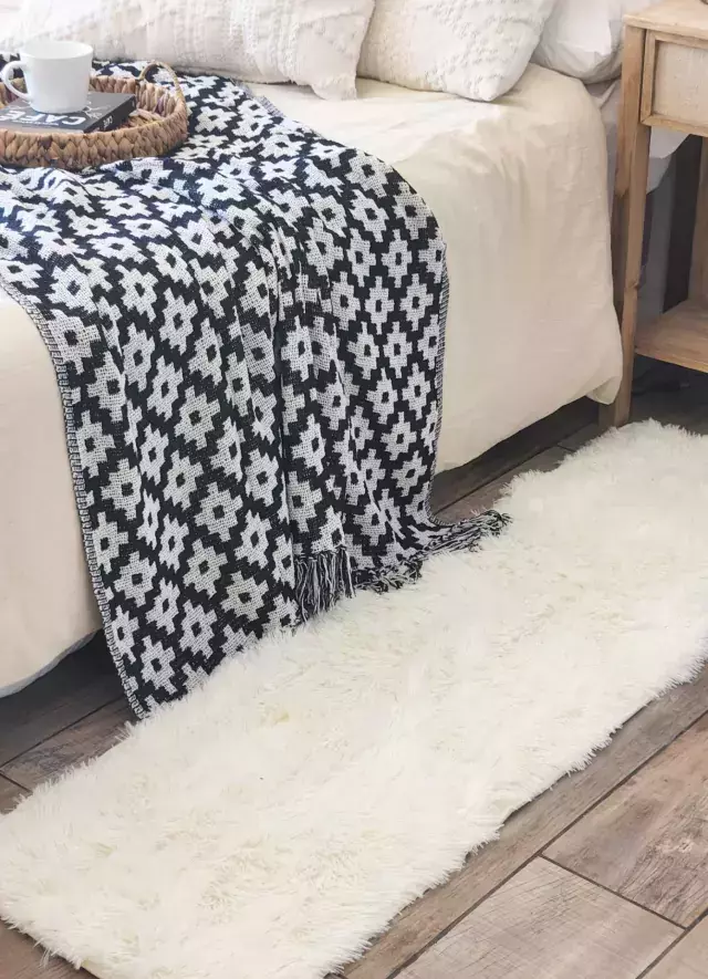 ALFOMBRA PELO LARGO 150X50 GRIS