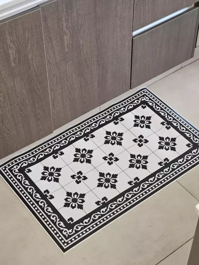 ALFOMBRA VINILICA 49X70 BYN