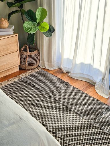 [AAH108] Alfombra Diagonales Zigzag Negro 80x150 cm
