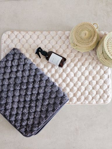 Alfombra Microfibra Rombos Pelo Corto - Gris