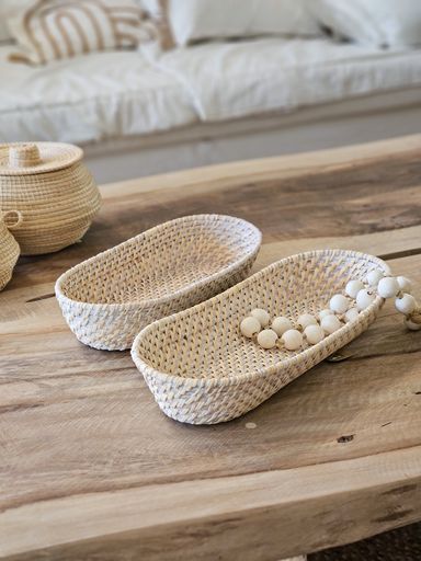 BANDEJA OVALADA RATTAN WHITEWASH GRANDE