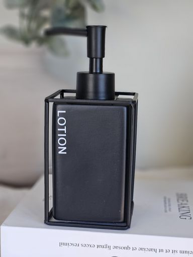 [AAH240] Dispenser Cubik Negro