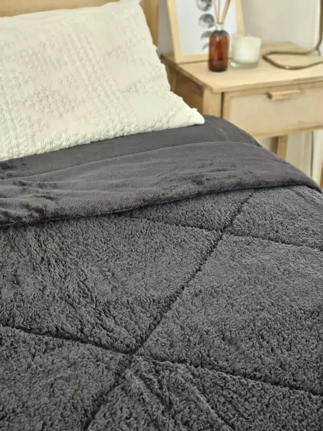 EDREDON FLANNEL CON CORDERITO 1 PLAZA NEGRO